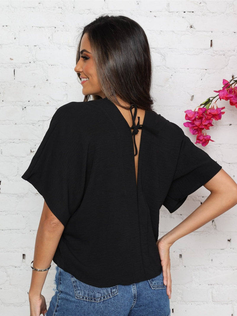 Blusa feminina elegante com decote em V